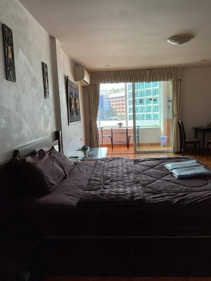 Zappa Guesthouse Pattaya Exterior photo