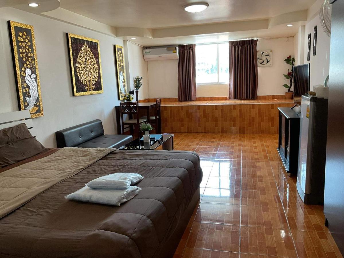 Zappa Guesthouse Pattaya Exterior photo