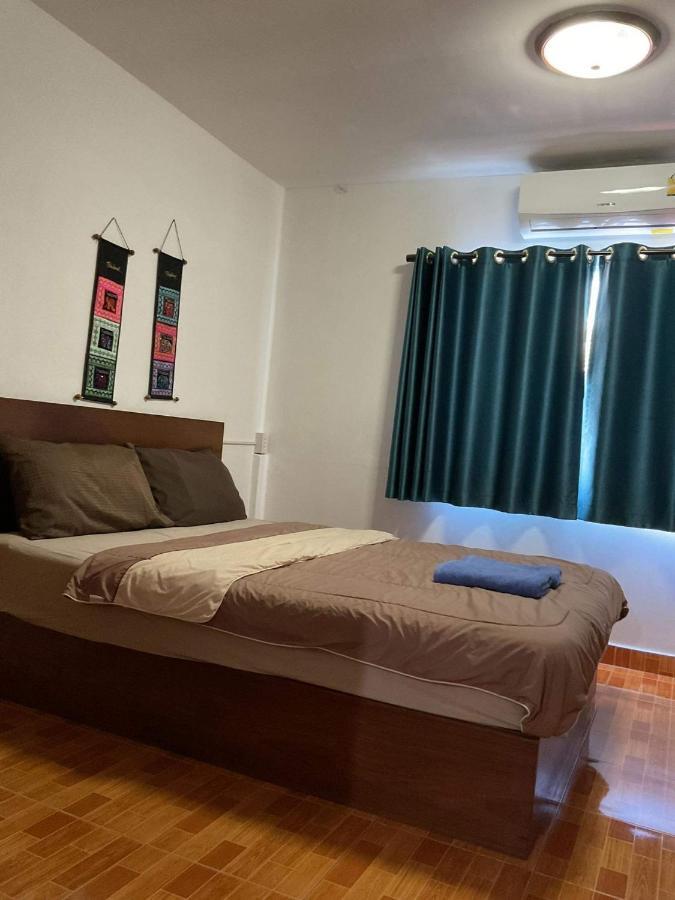 Zappa Guesthouse Pattaya Exterior photo